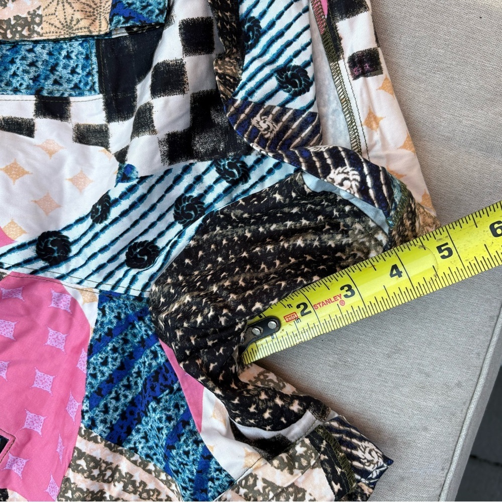 NWOT Free People Movement - patterned cargo shorts - size large - Picture 8 of 8